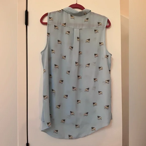 Pug print sleeveless blouse - Picture 2 of 9